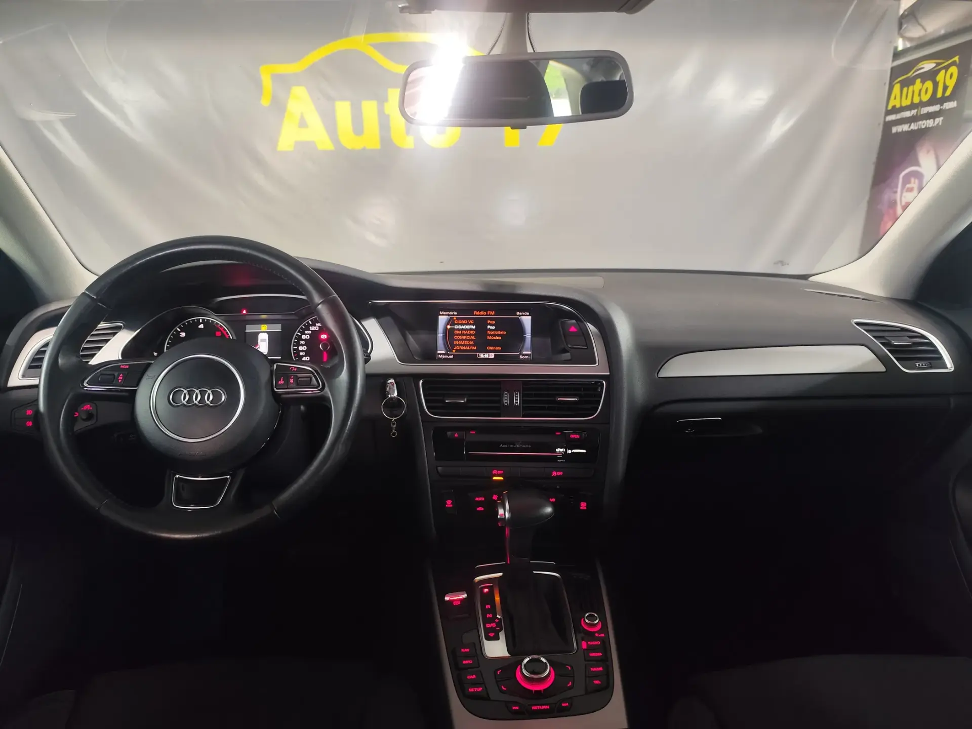 Audi A4 Avant 2.0 TDI multitronic Advance 8