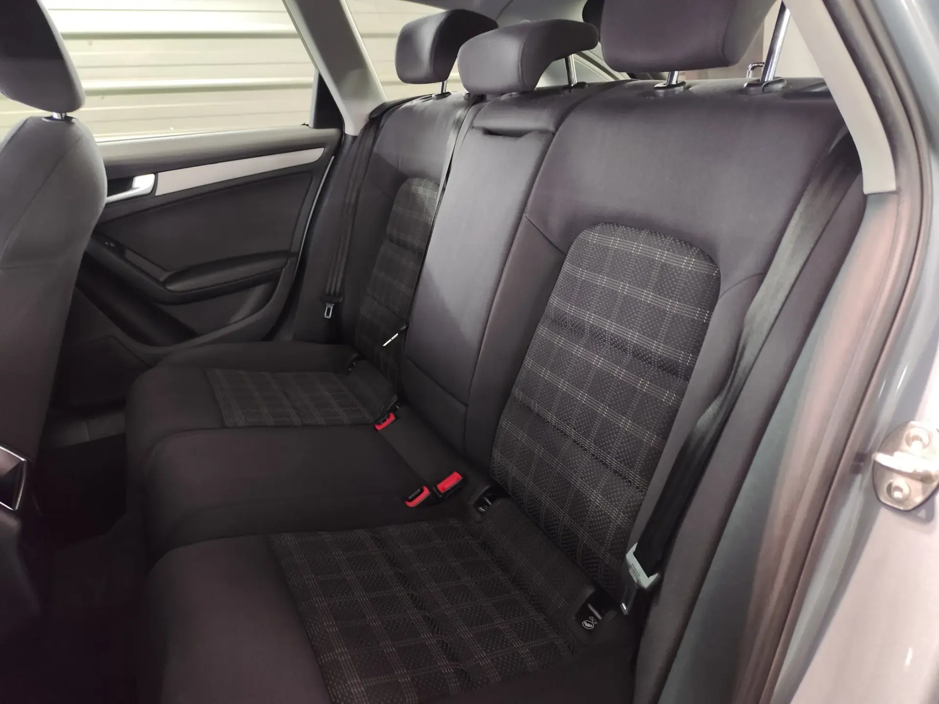 Audi A4 Avant 2.0 TDI multitronic Advance 26