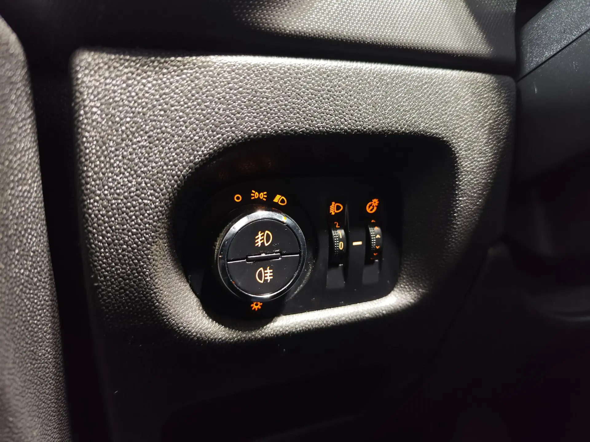 Opel Corsa 1.3 CDTi Dynamic 14