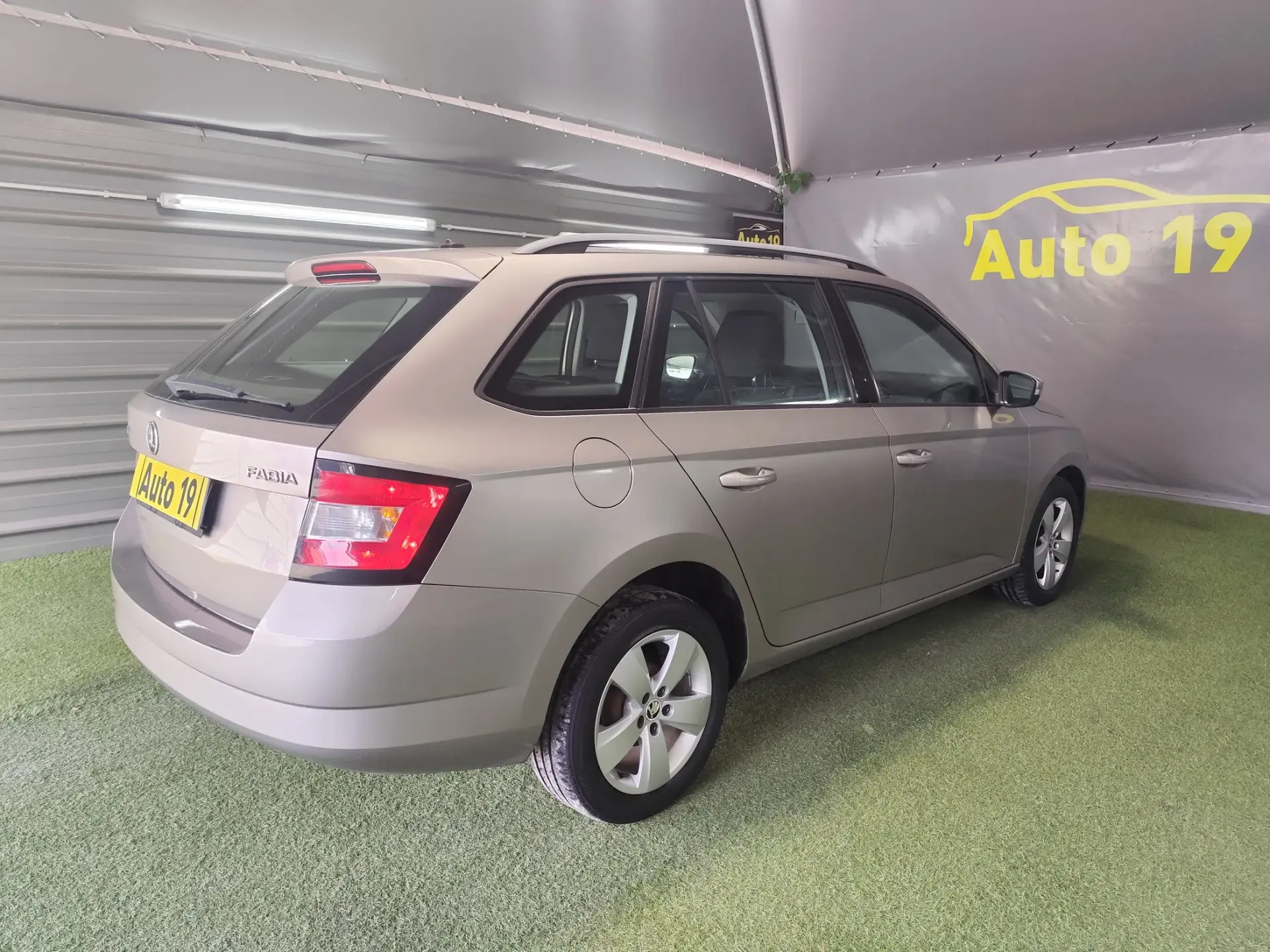 Skoda Fabia Break 1.0 Ambition 6