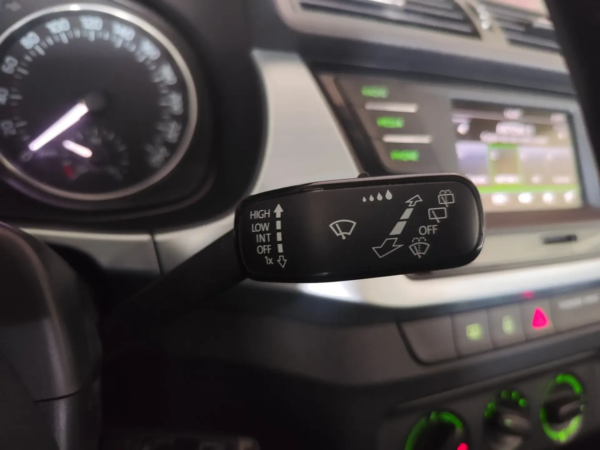 Skoda Fabia Break 1.0 Ambition 12