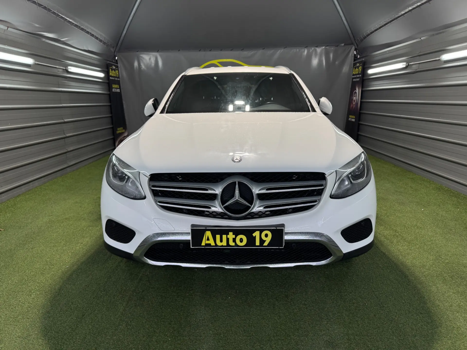Mercedes-Benz GLC 220 d 4Matic 2