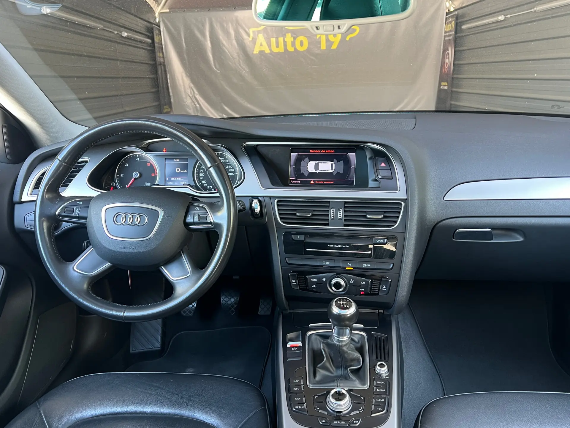 Audi A4 Avant 2.0 TDI Business Line Advance 14