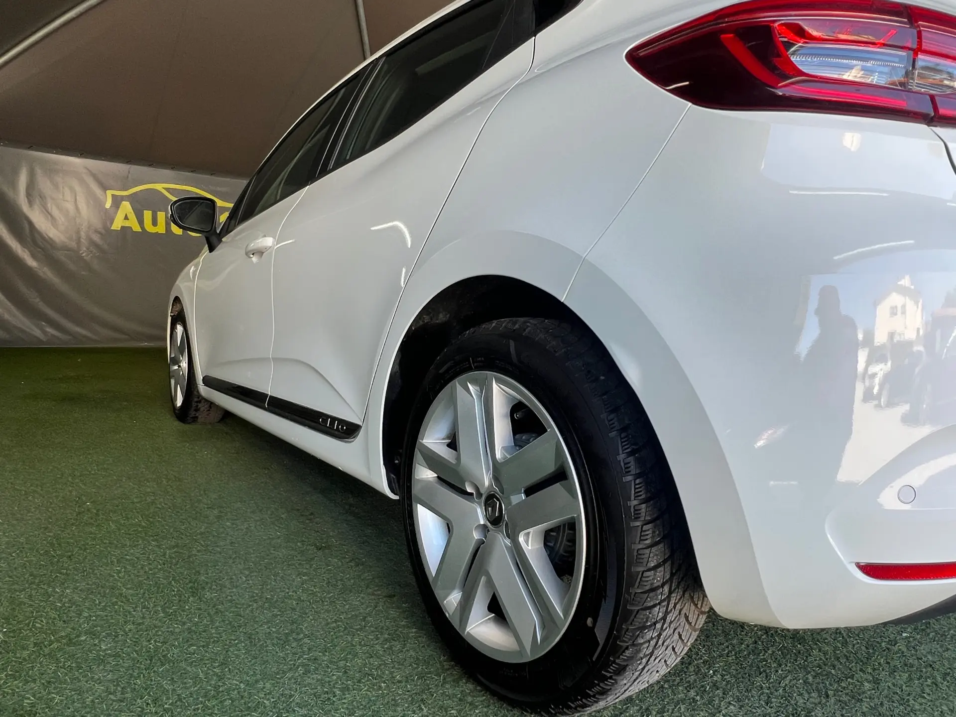 Renault Clio 1.0 TCe Exclusive 9