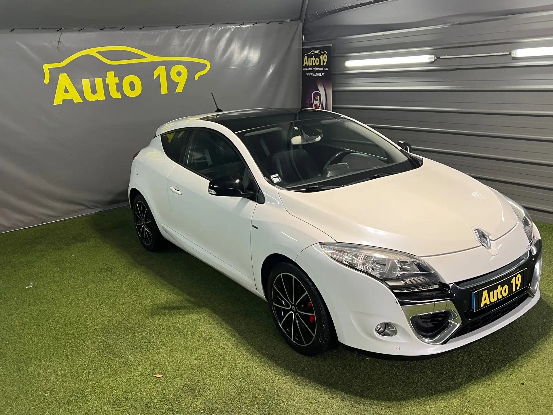 Renault Mégane Coupe 1.5 dCi Bose Edition SS 4