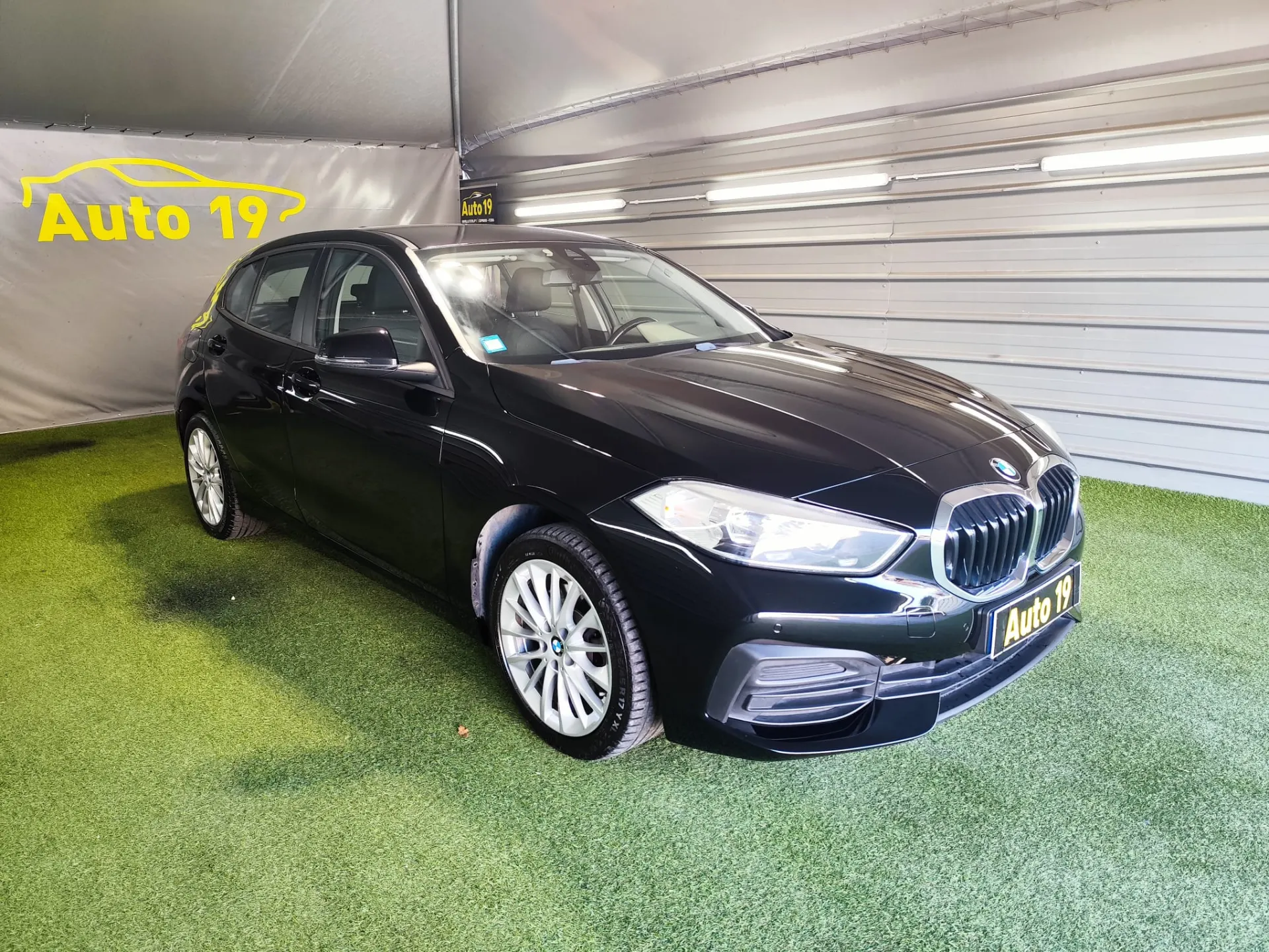 BMW 116 d Corporate Edition Auto 2