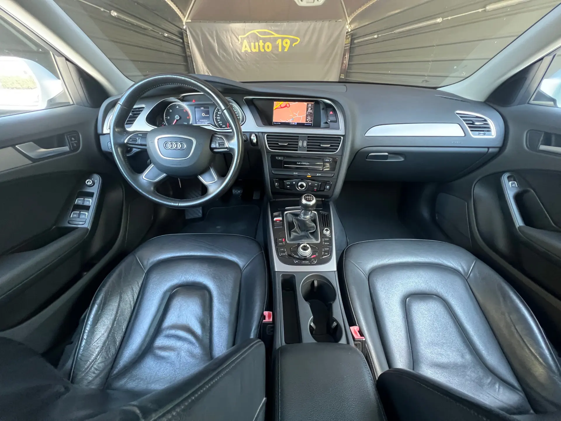 Audi A4 Avant 2.0 TDI Business Line Advance 13