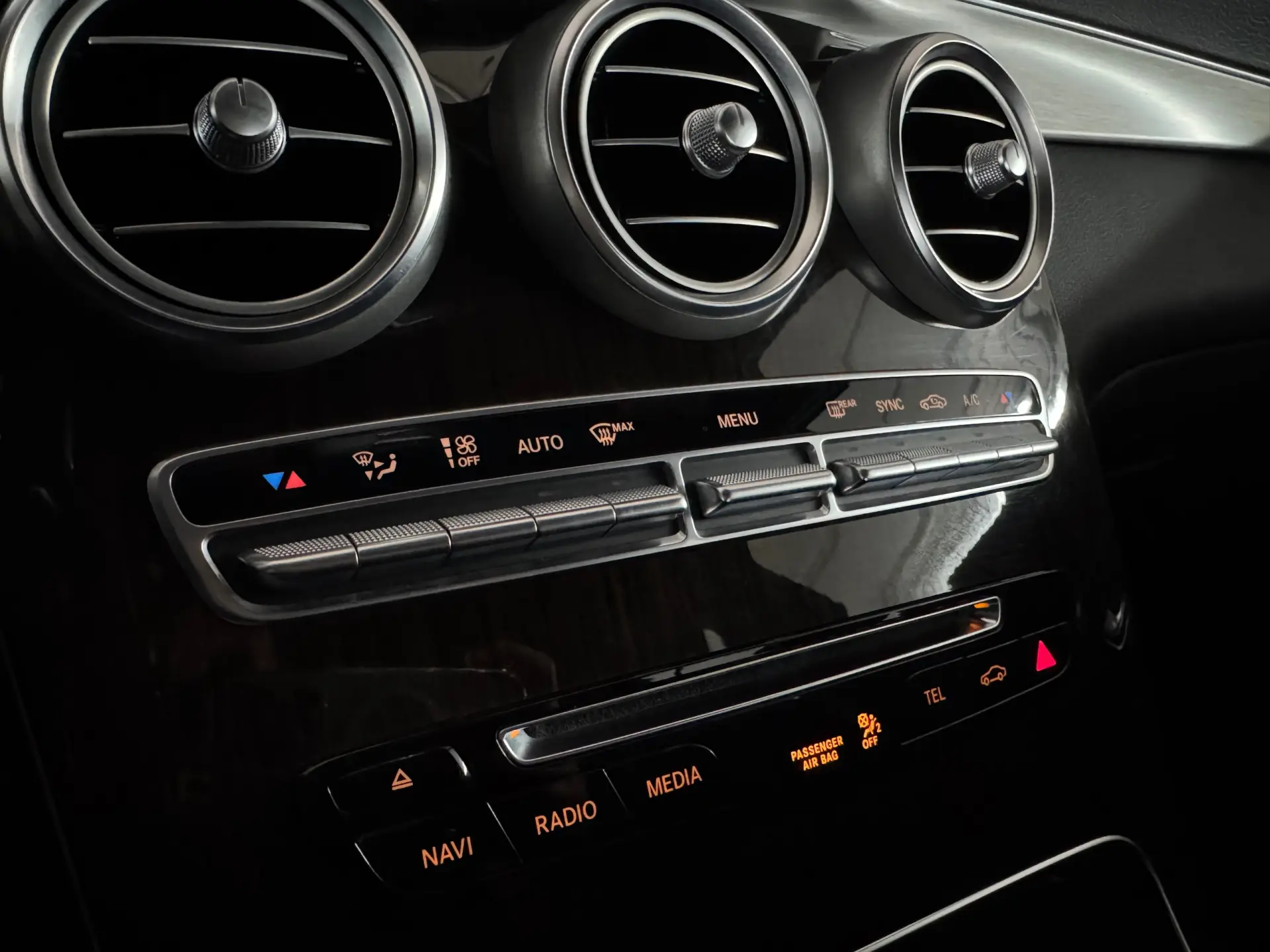 Mercedes-Benz GLC 220 d 4Matic 19