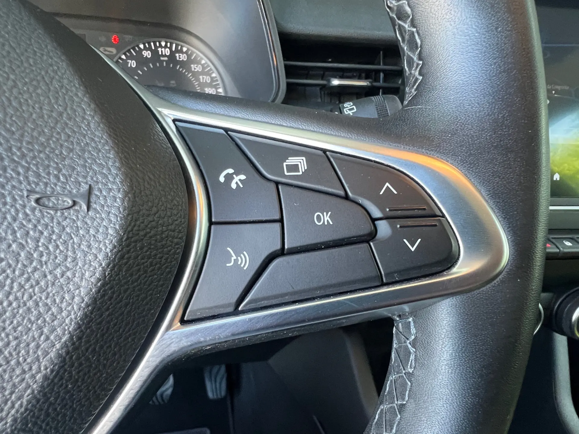 Renault Clio 1.0 TCe Exclusive 13