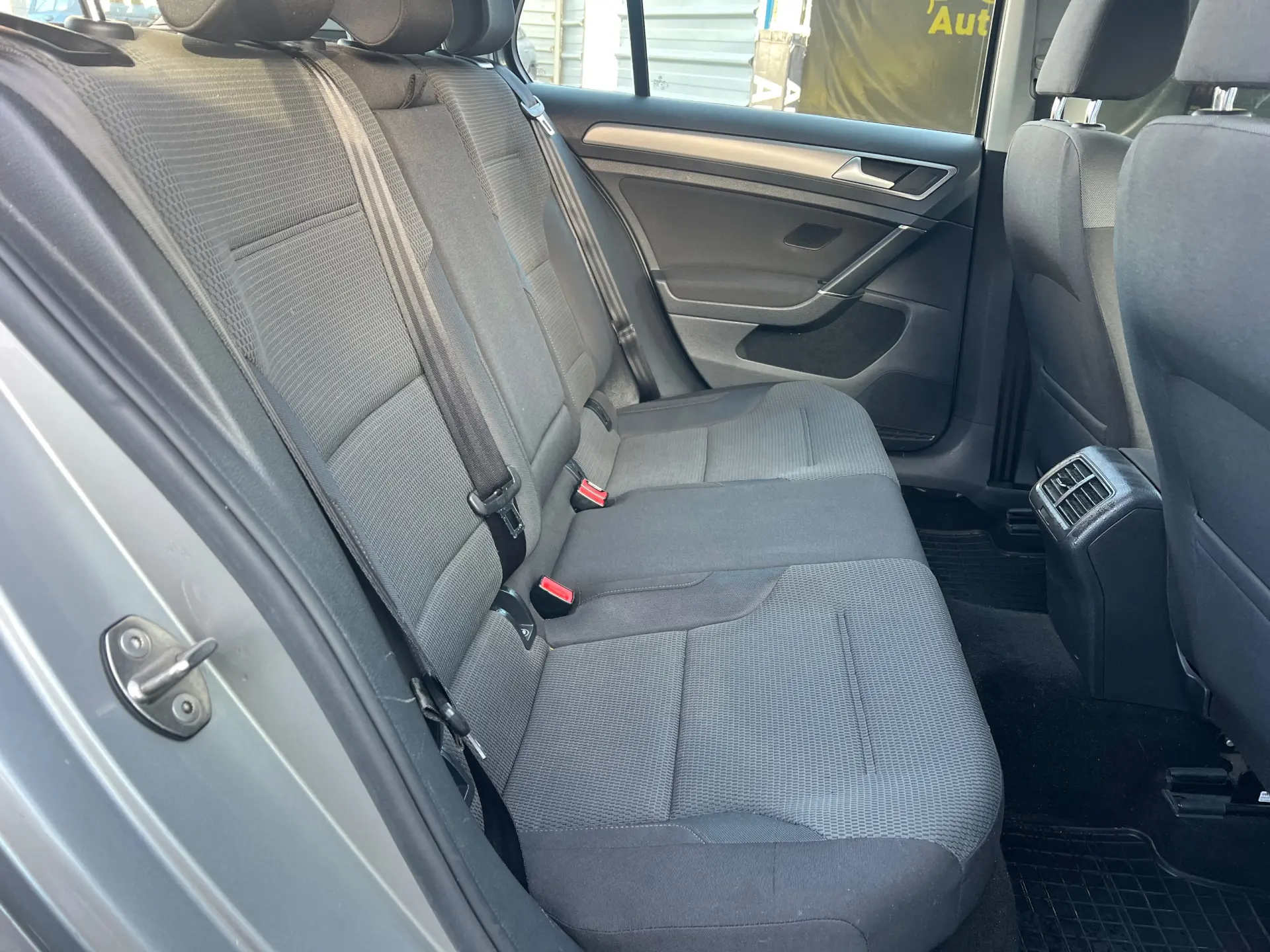 Volkswagen Golf 1.6 TDi Highline 12