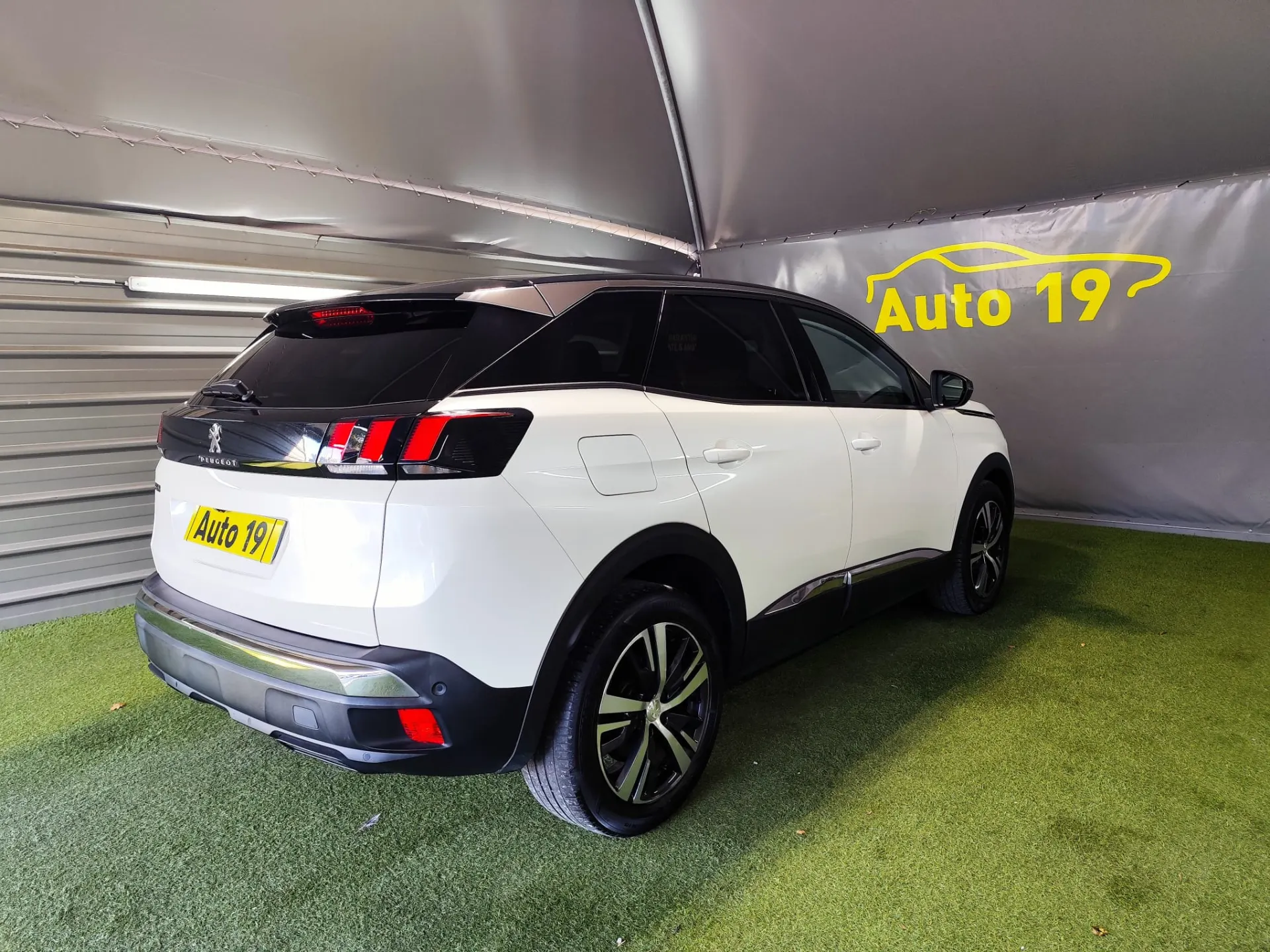 Peugeot 3008 PureTech 130 Stop & Start GPF EAT8 Allure 5