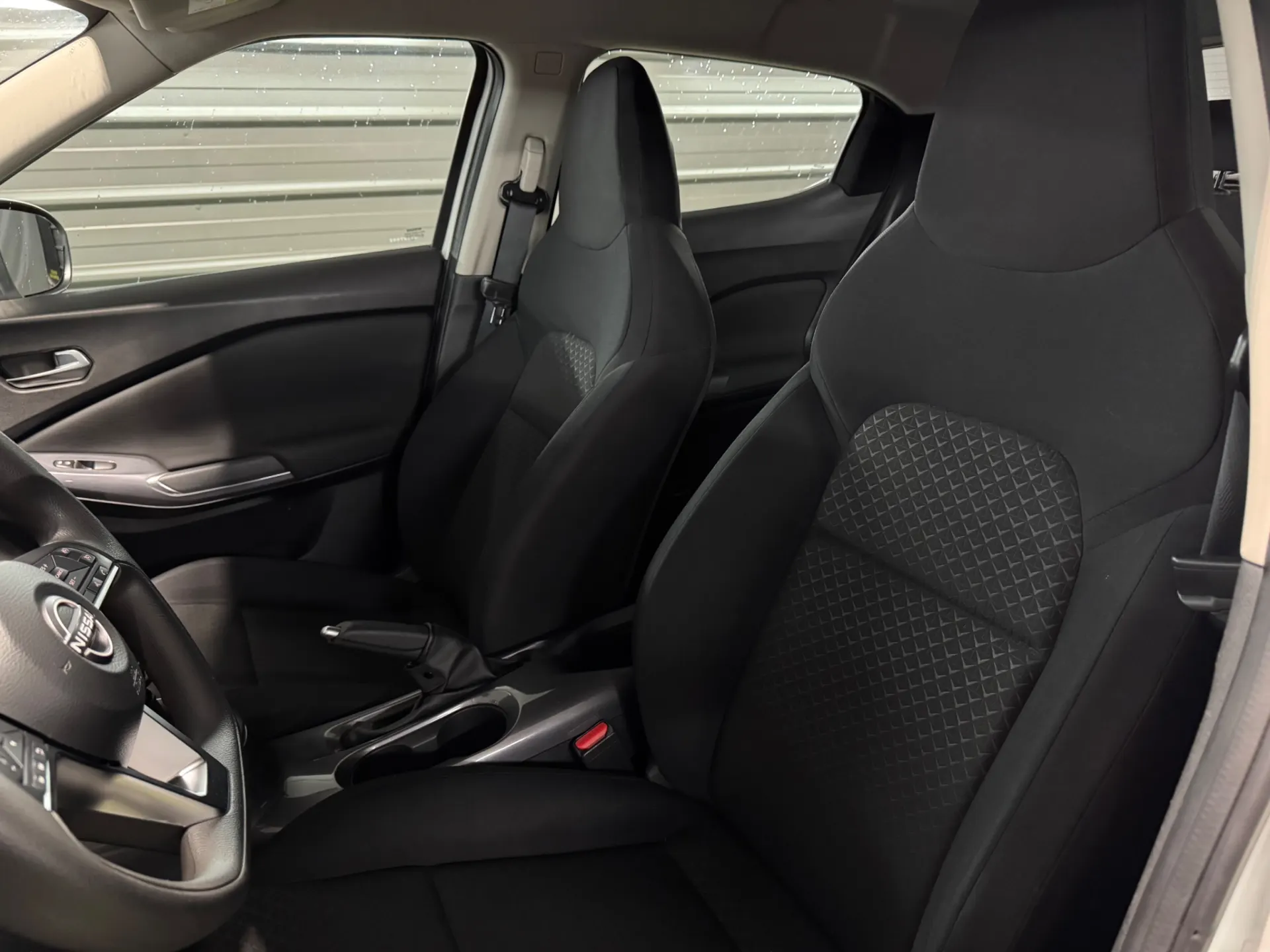 Nissan Juke 1.0 DIG-T N-Connecta NAV. 23