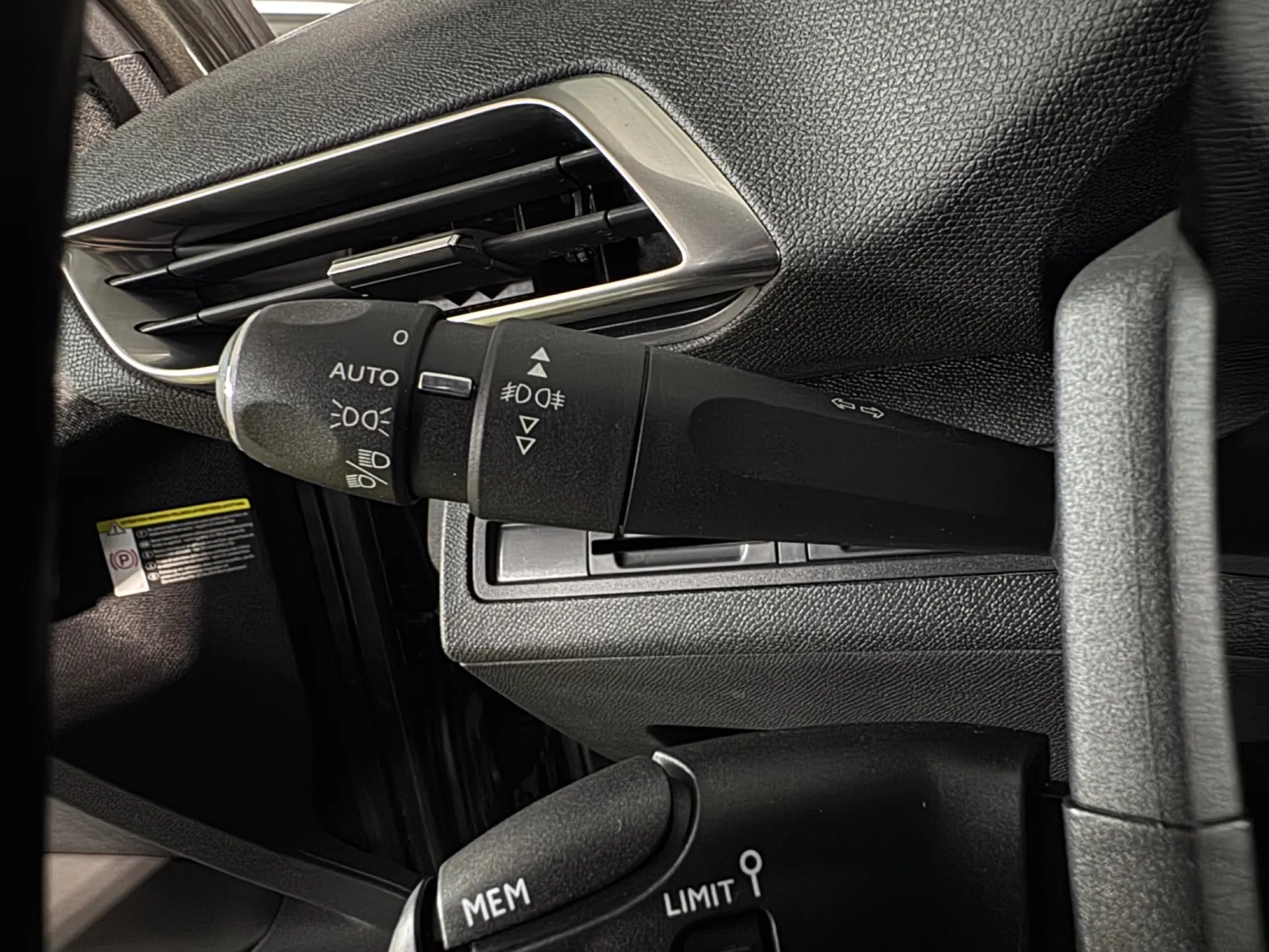 Peugeot 3008 1.2 PureTech GT 13