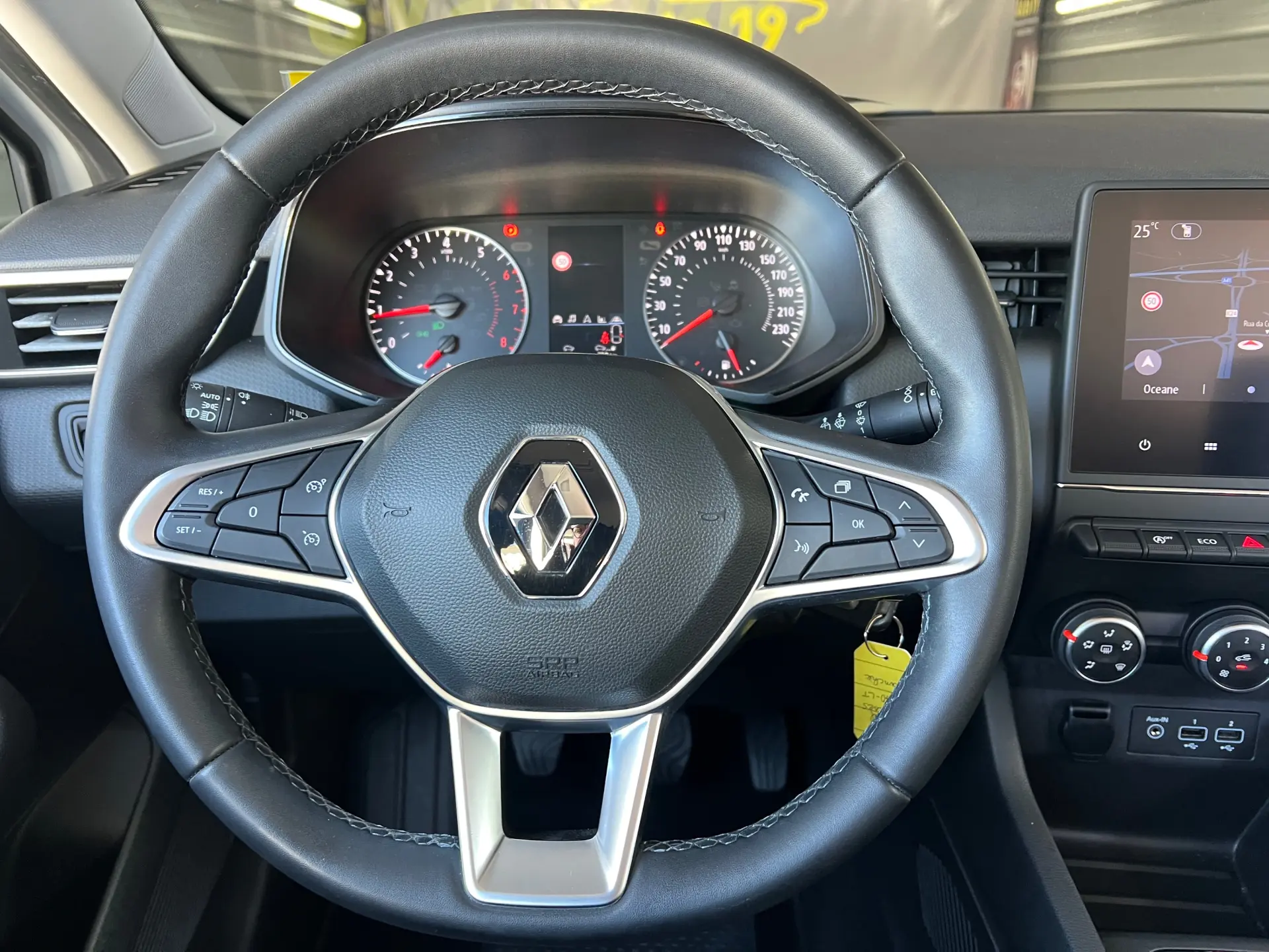 Renault Clio 1.0 TCe Exclusive 12