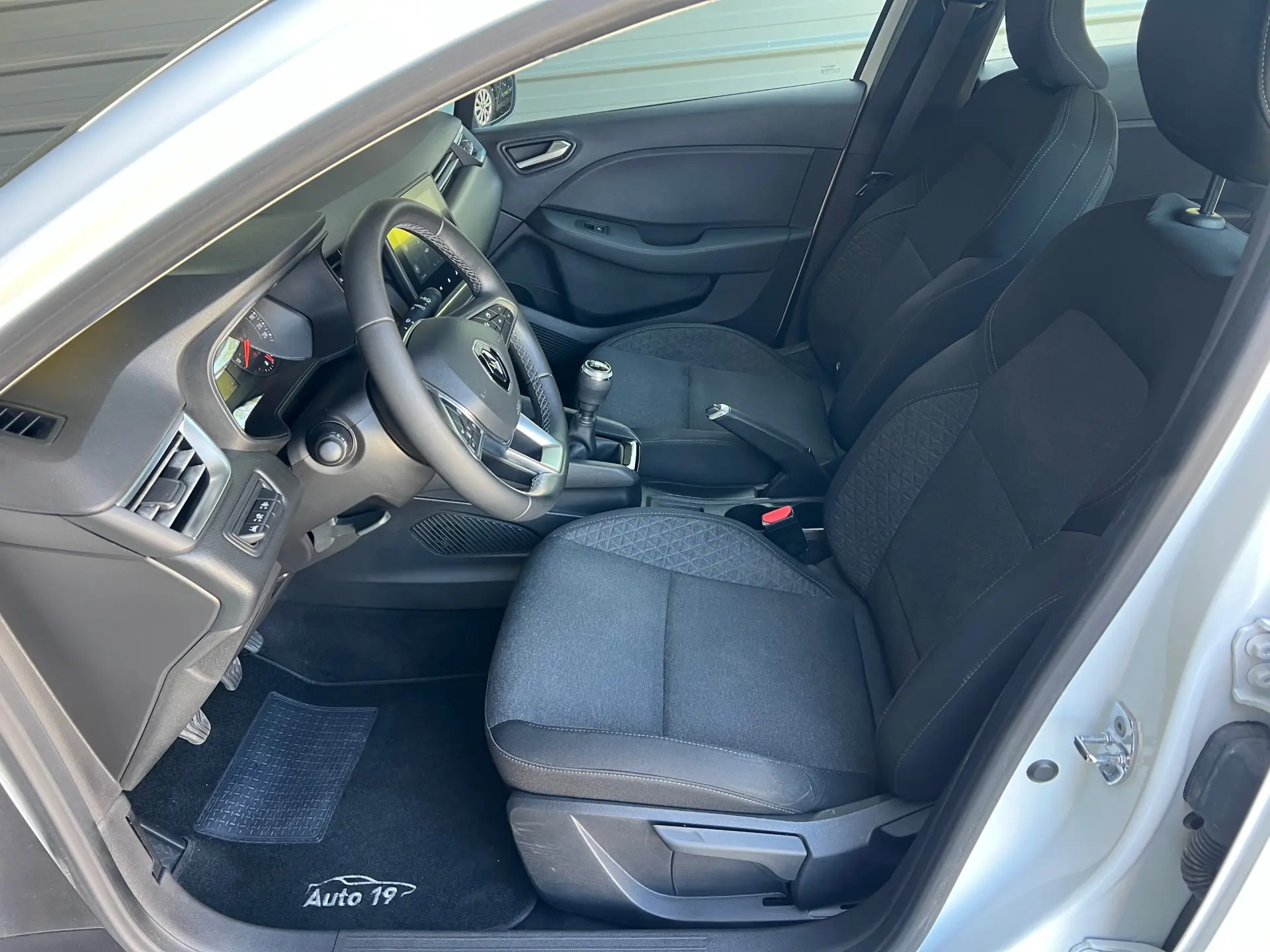 Renault Clio 1.0 TCe Exclusive 23