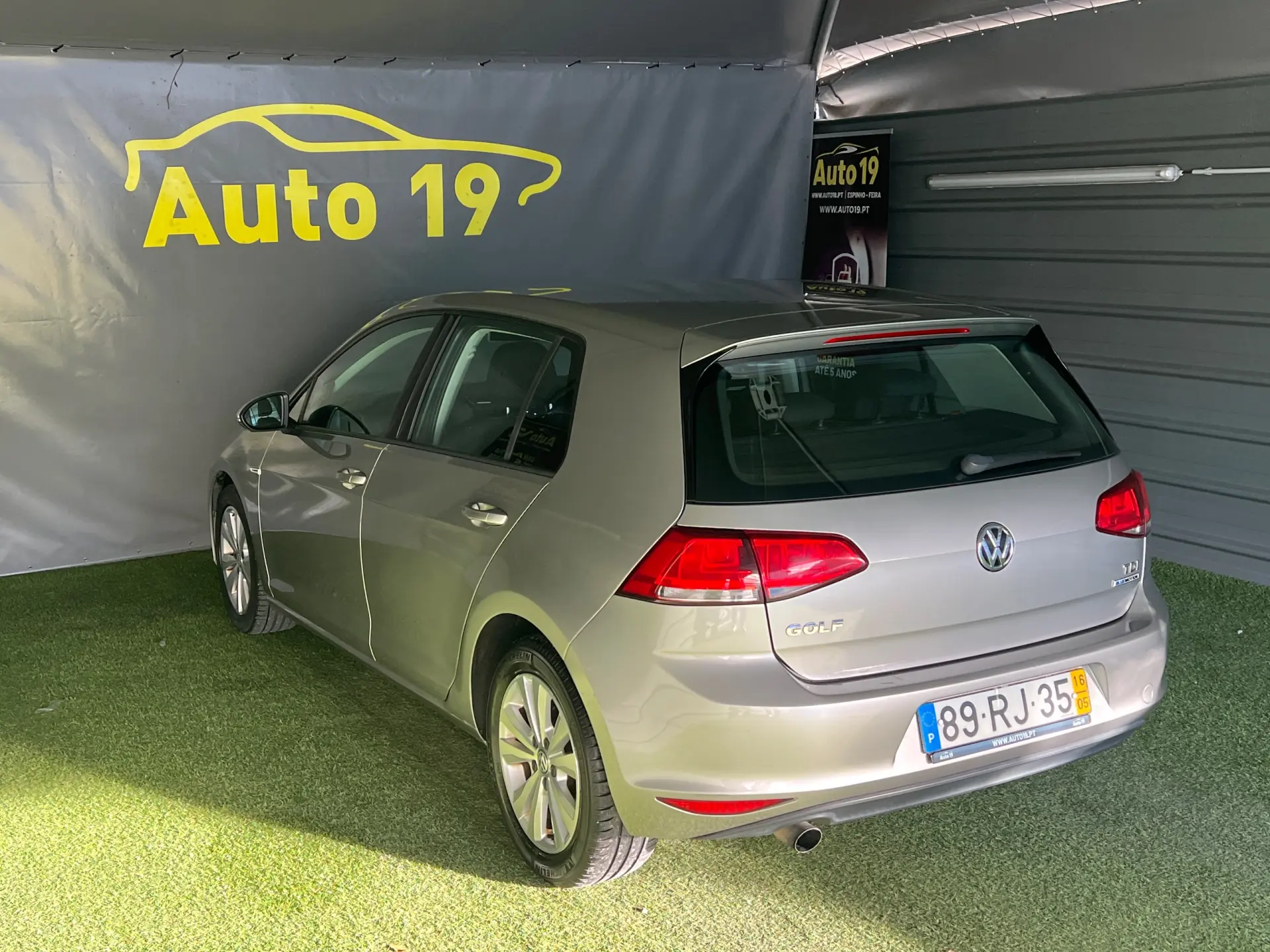 Volkswagen Golf 1.6 TDi Highline 7