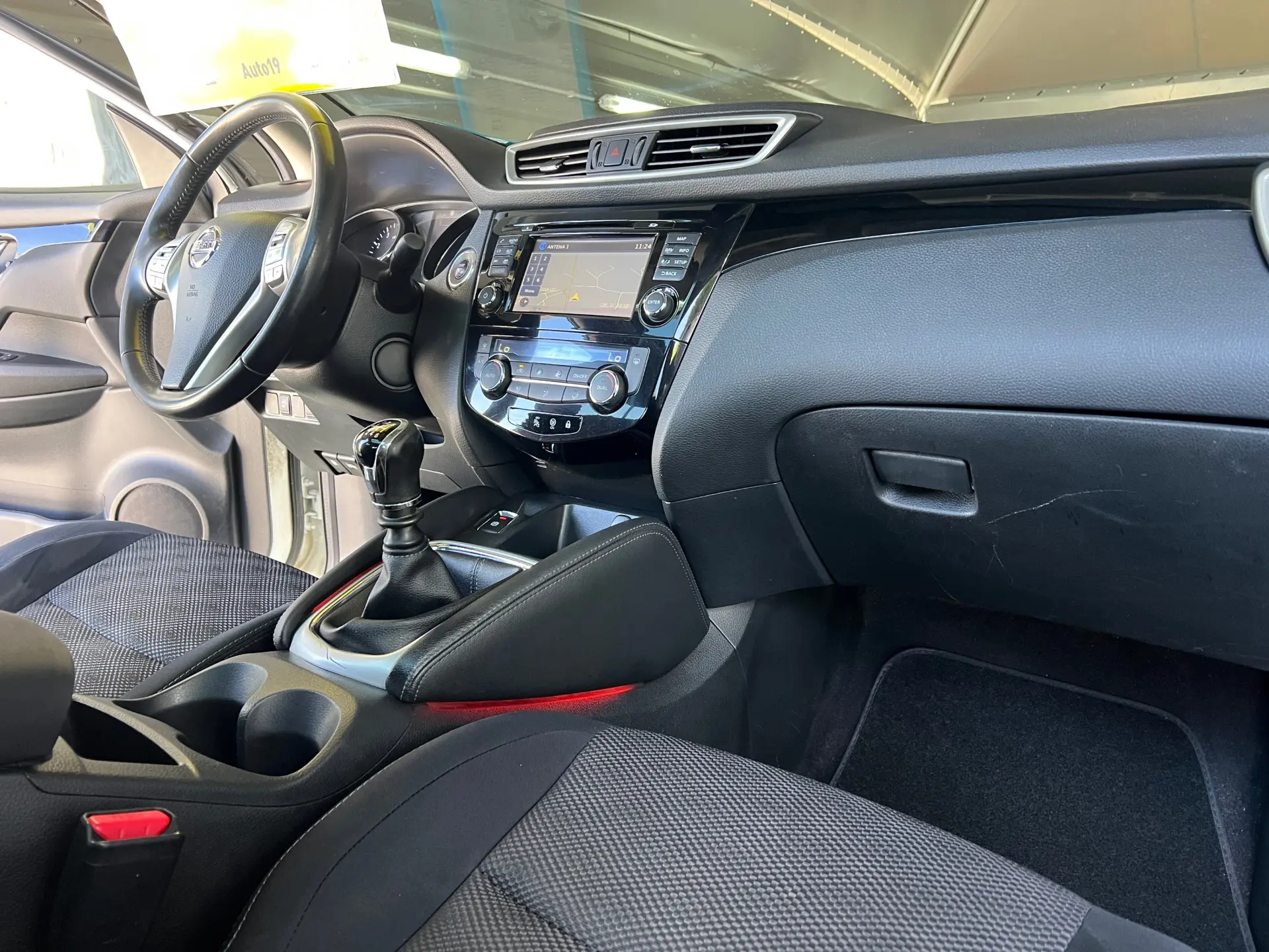 Nissan Qashqai 1.2 DIG-T Tekna Bose 11