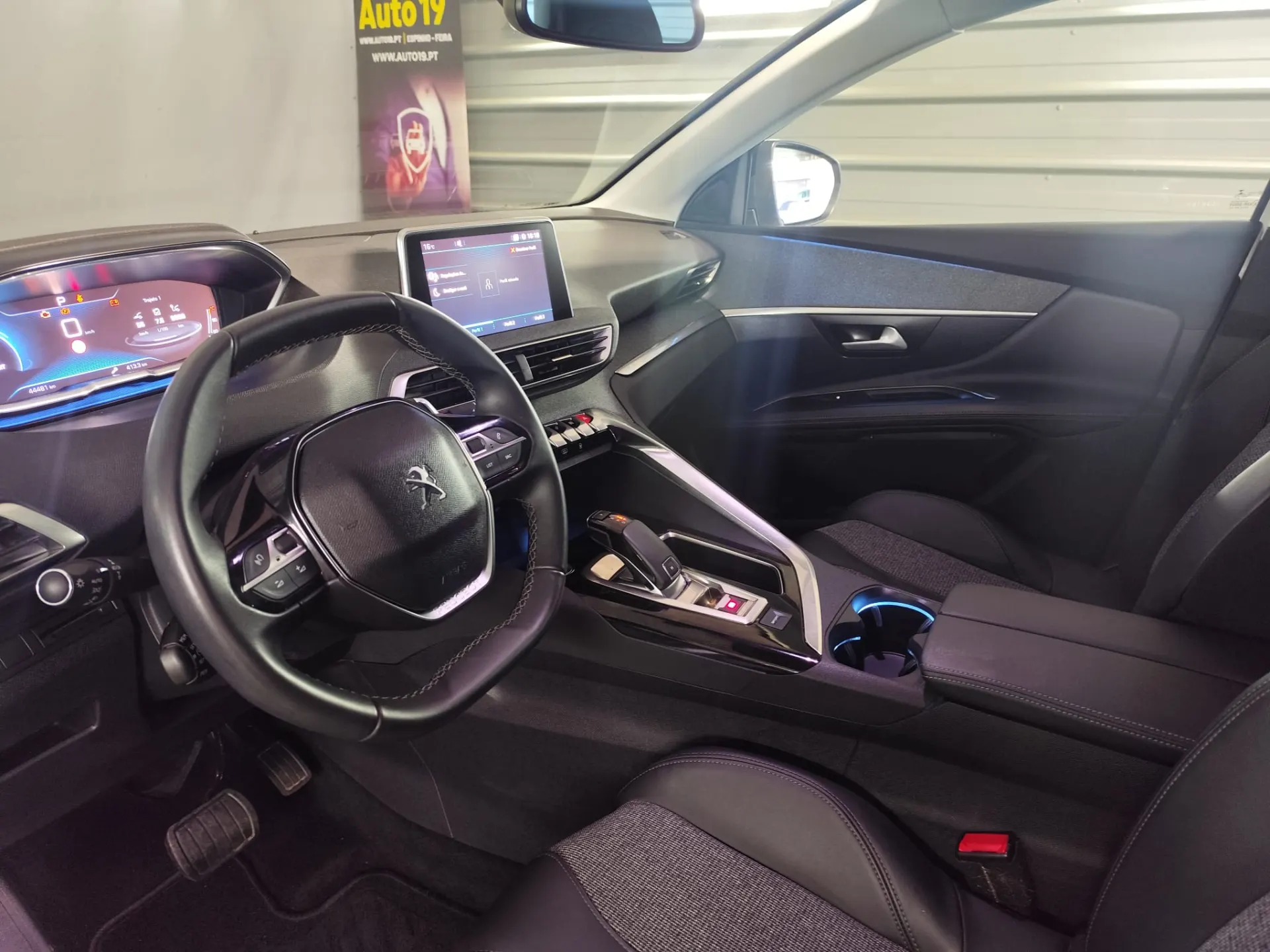 Peugeot 3008 PureTech 130 Stop & Start GPF EAT8 Allure 7