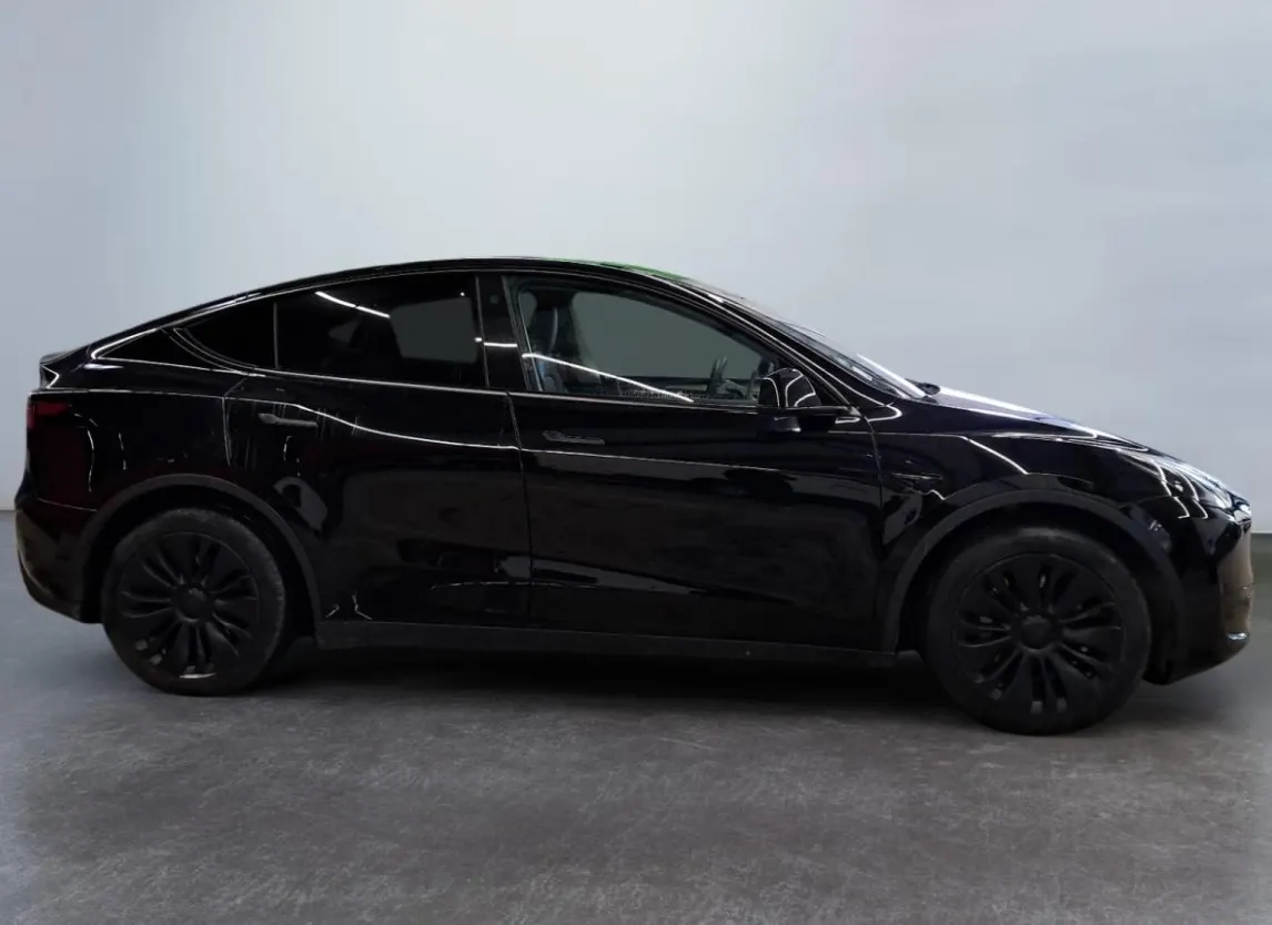 Tesla Model Y Tração Traseira 4