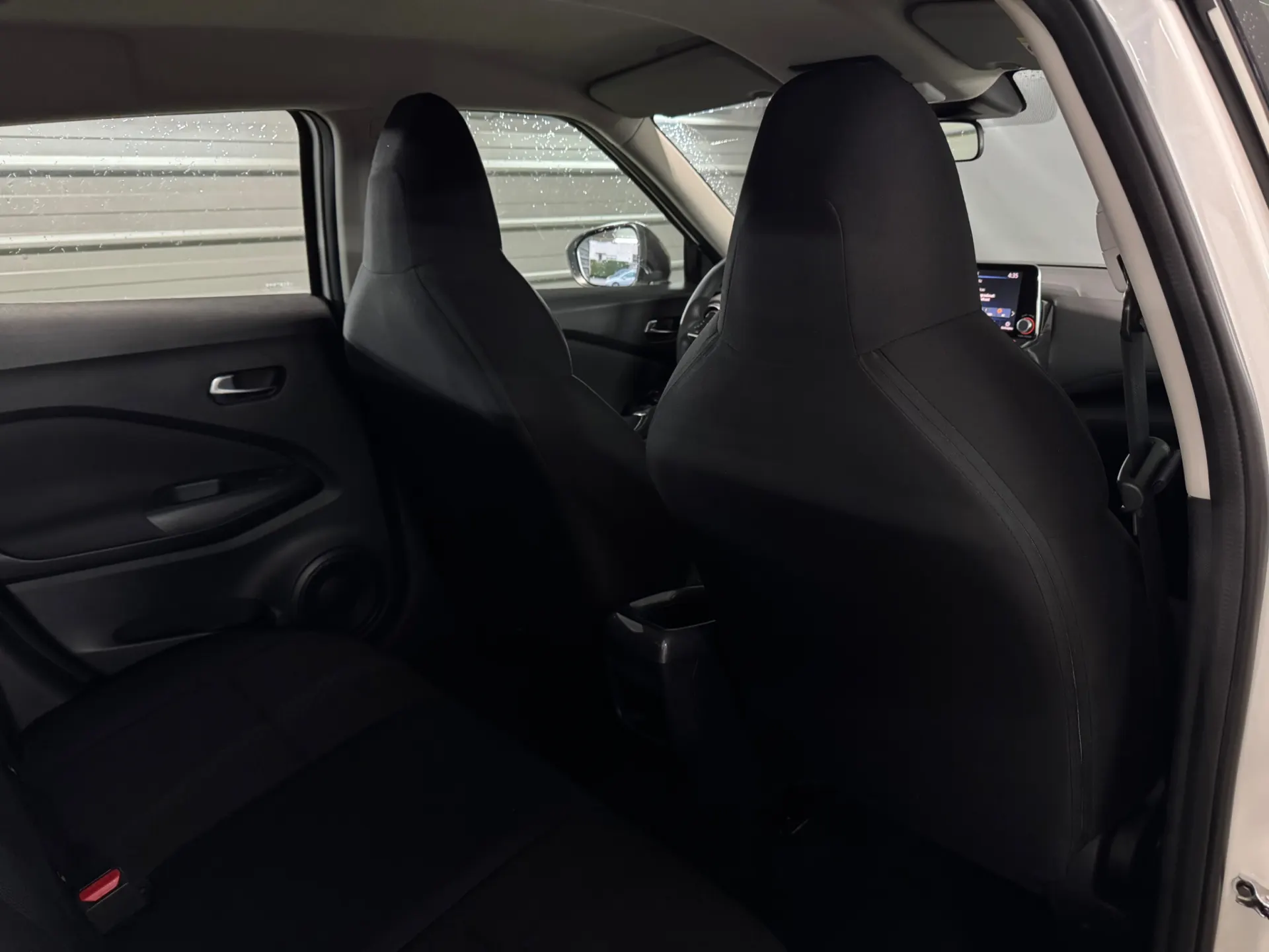 Nissan Juke 1.0 DIG-T N-Connecta NAV. 28