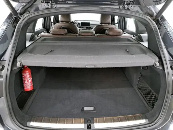 BMW X1 16 d sDrive Auto Line Sport 11