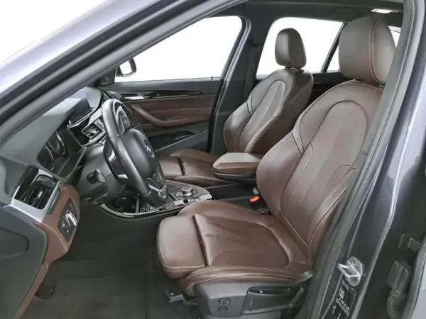 BMW X1 16 d sDrive Auto Line Sport 15