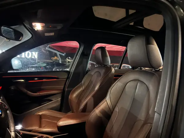 BMW X1 16 d sDrive Auto Line Sport 16