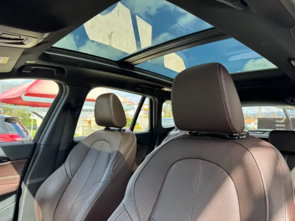 BMW X1 16 d sDrive Auto Line Sport 28