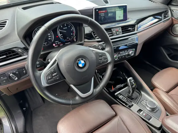 BMW X1 16 d sDrive Auto Line Sport 34