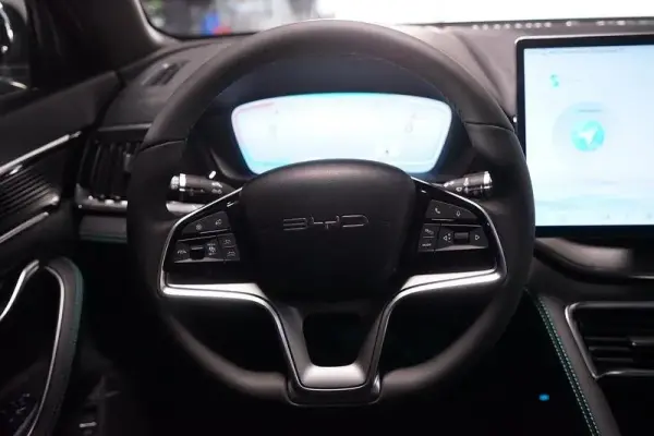 BYD Seal U 87 kWh design 25