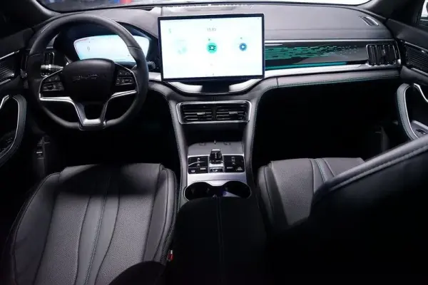 BYD Seal U 87 kWh design 32