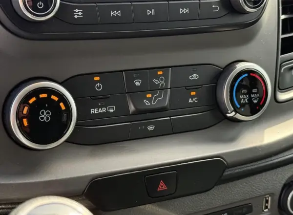 Ford Transit Custom 320L1 2.0 H1-T.B.Ambiente 6