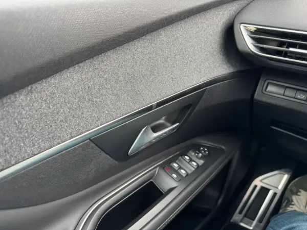 Peugeot 3008 1.6 BlueHDi GT Line EAT6 17