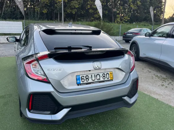 Honda Civic 1.0 i-VTEC Executive Premium 28