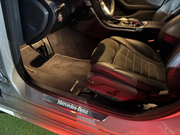 Mercedes-Benz C 300 de AMG Line 22