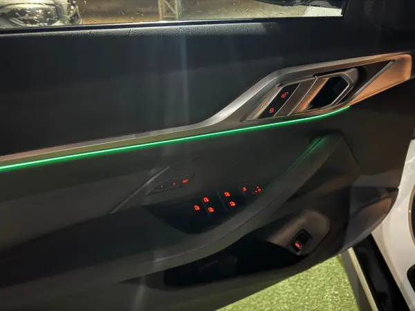 BMW i4 eDrive40 Pack Desportivo M 27