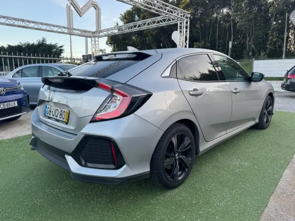 Honda Civic 1.0 i-VTEC Executive Premium 27