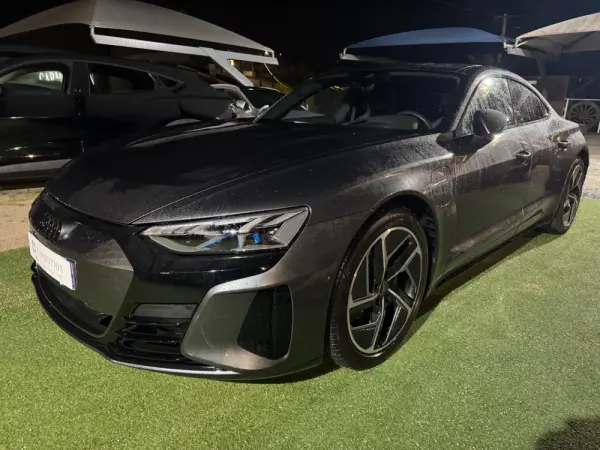Audi e-tron GT quattro 26