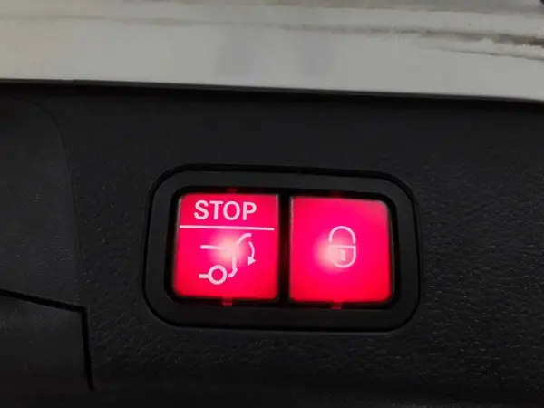 Mercedes-Benz C 300 de AMG Line 5