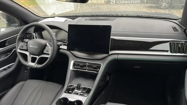 BYD Seal U 87 kWh design 43