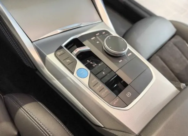 BMW i4 eDrive40 Pack Desportivo M 14