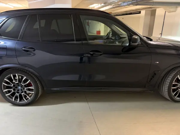 BMW X5 50 e xDrive Edição Desportiva M 28