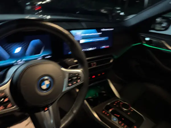 BMW i4 eDrive40 Pack Desportivo M 33