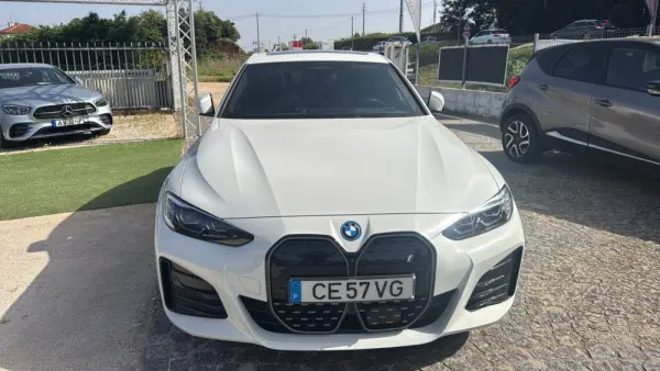 BMW i4 eDrive40 Pack Desportivo M 1