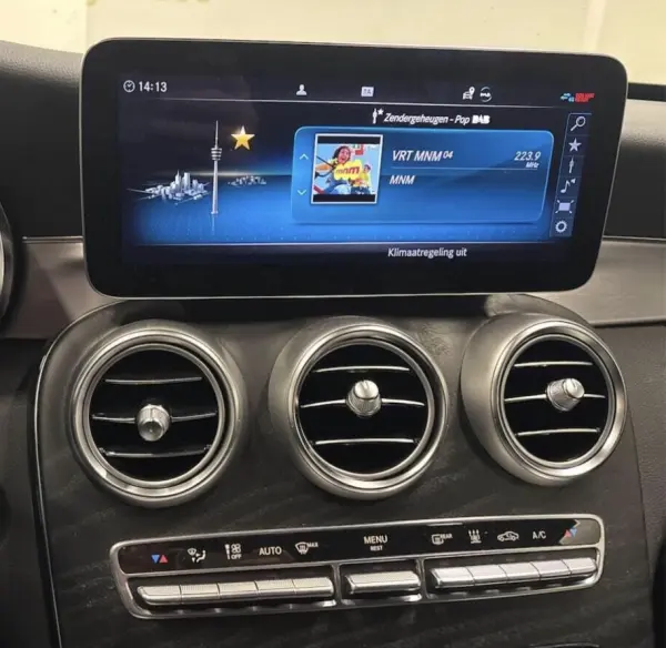 Mercedes-Benz C 300 de AMG Line 6