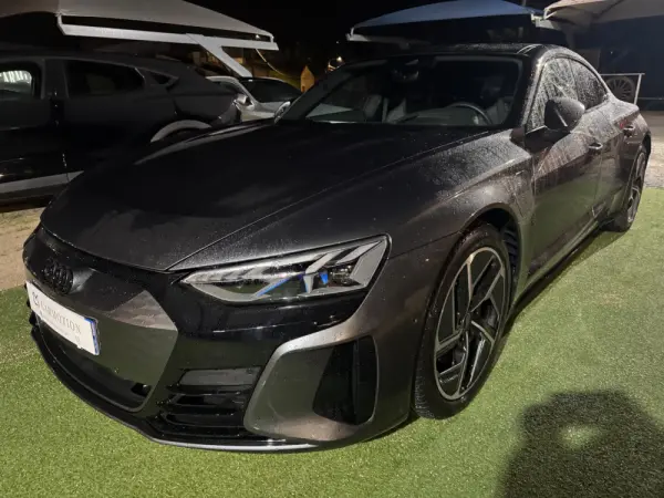 Audi e-tron GT quattro 27