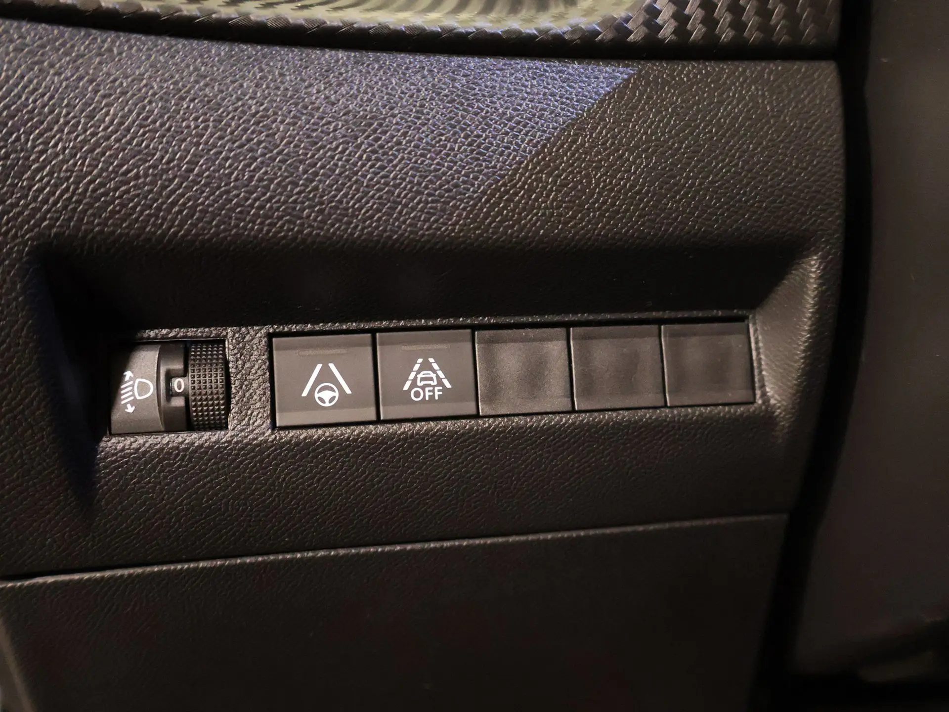 Peugeot e-2008 50 kWh Allure Pack 18