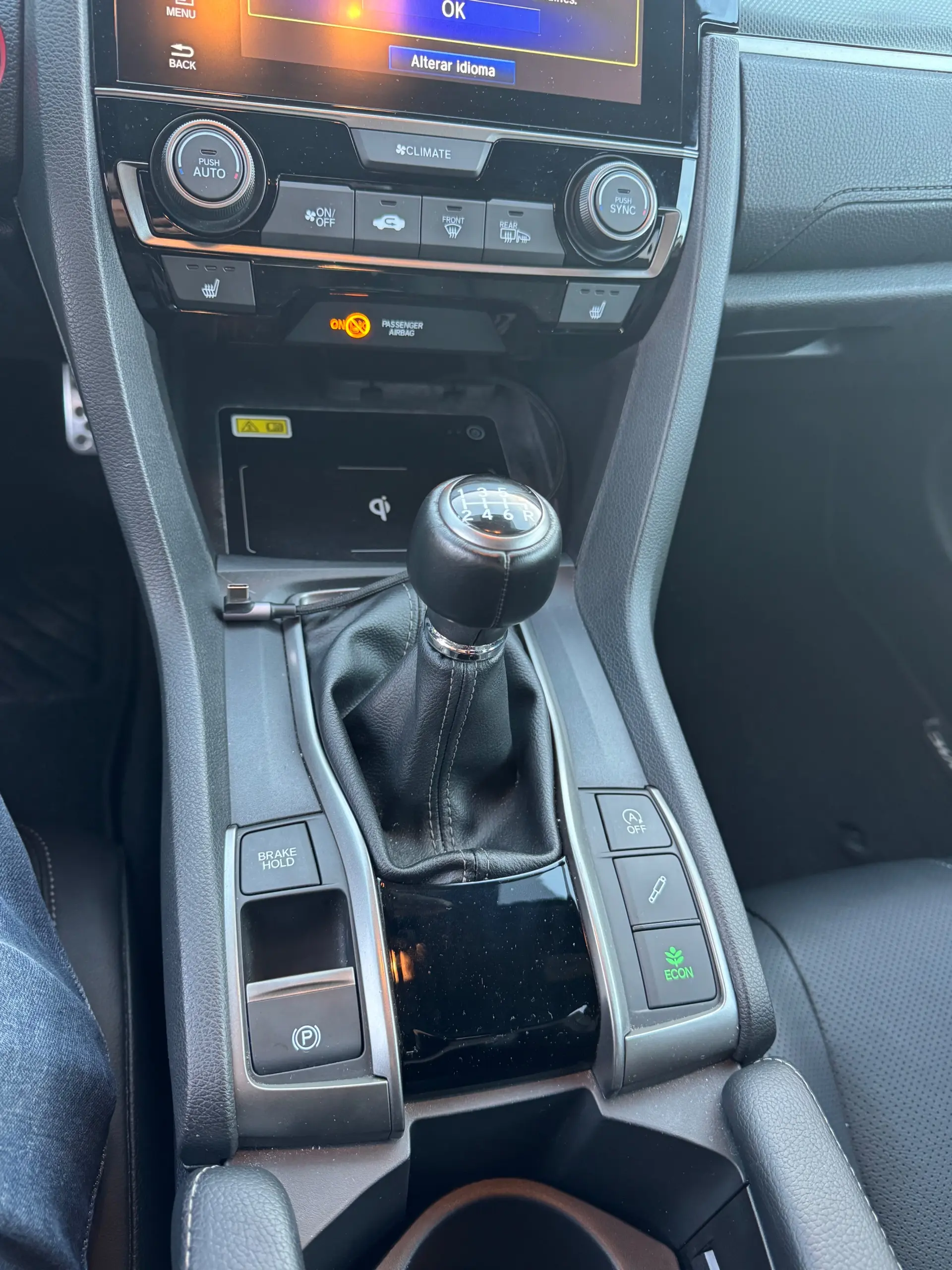 Honda Civic 1.0 i-VTEC Executive Premium 17