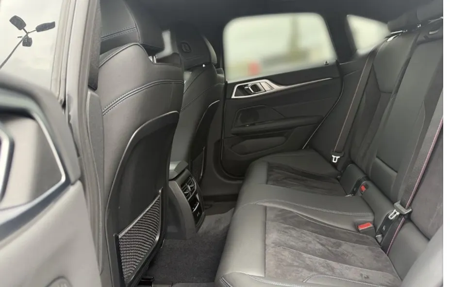 BMW i4 eDrive40 Pack Desportivo M 13