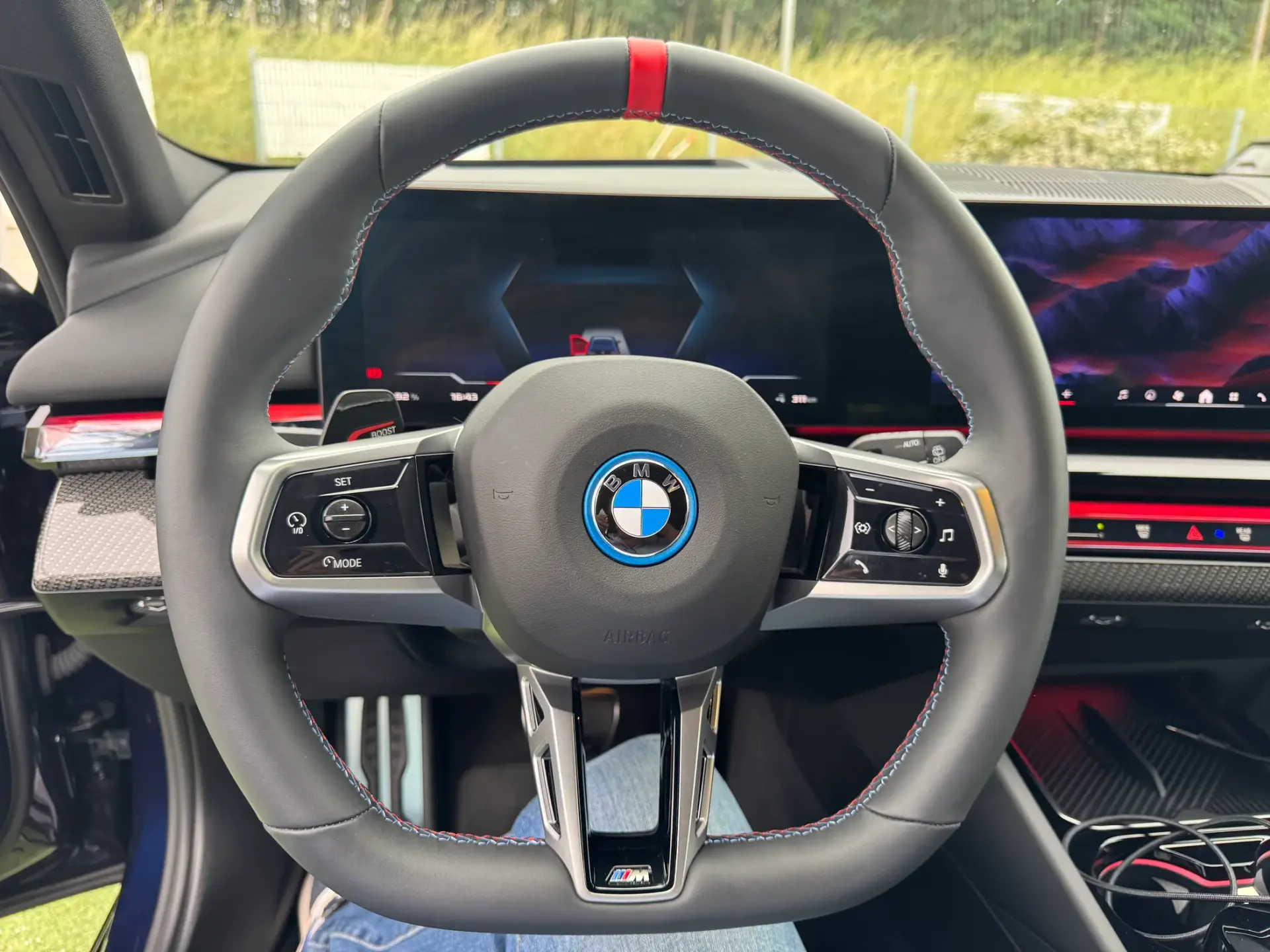 BMW i5 M60 22
